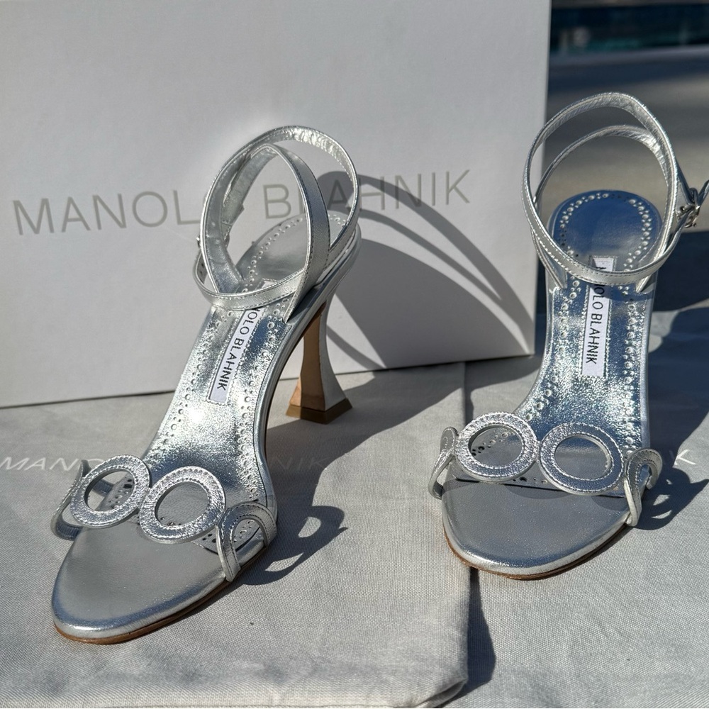 Manolo Blahnik Metallic Silver Heels - Picture 10 of 16